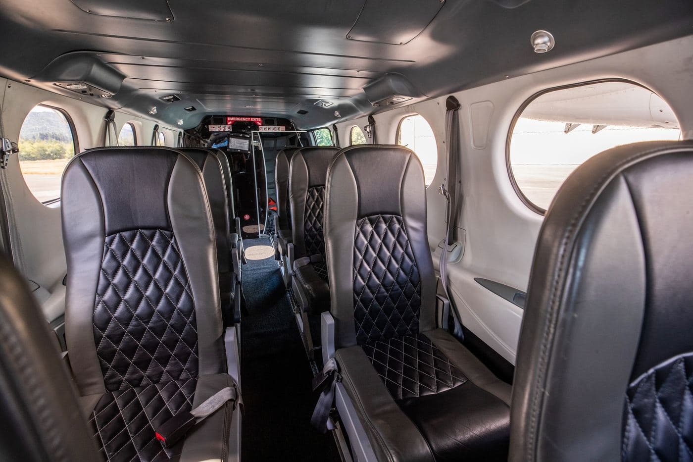 Tecnam P2012 interior 4